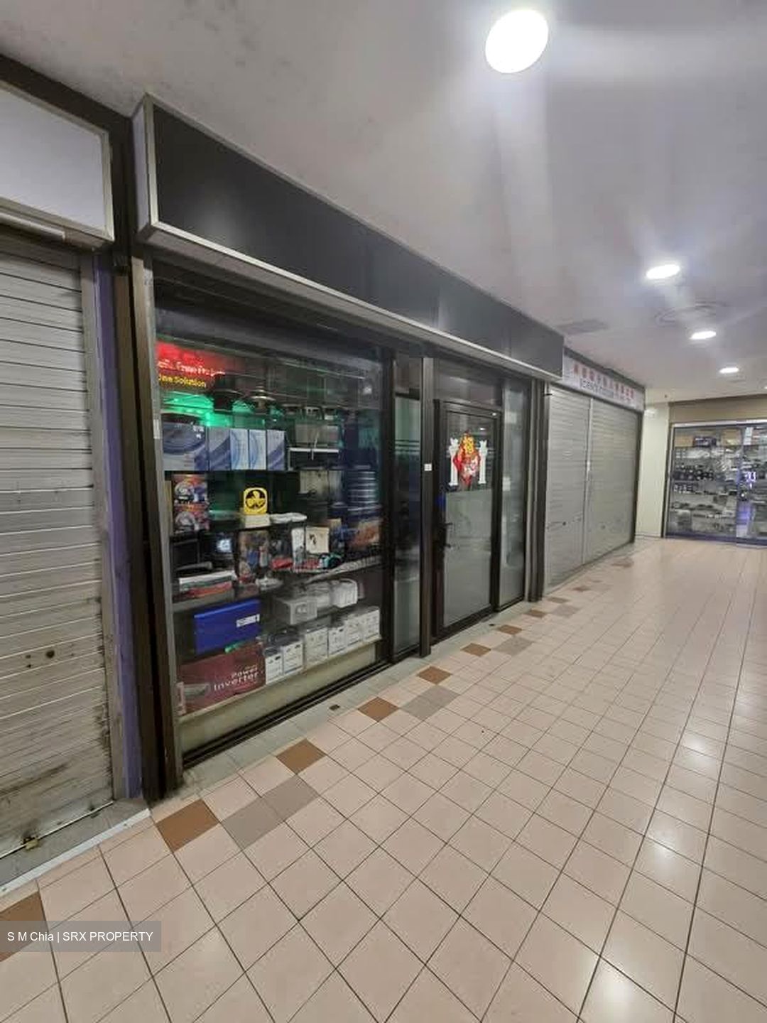 Sim Lim Tower (D8), Shop House #584280441